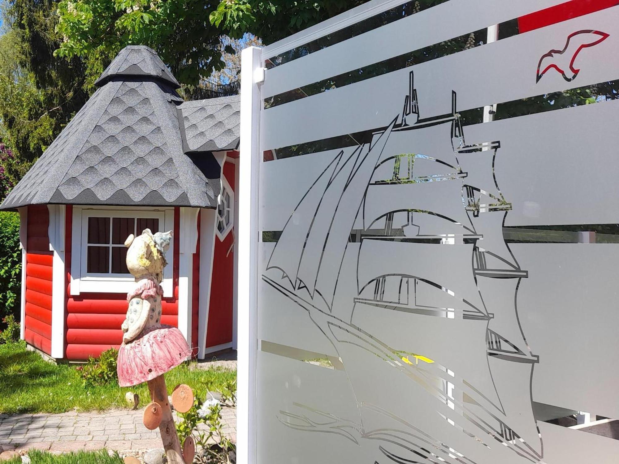 Modern Holiday Home With Sauna By The Sea In Wiek Wiek auf Rügen エクステリア 写真